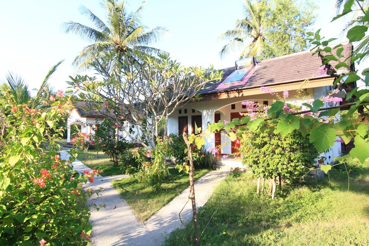 Bidara Cottage Labuhan Pandan Esterno foto